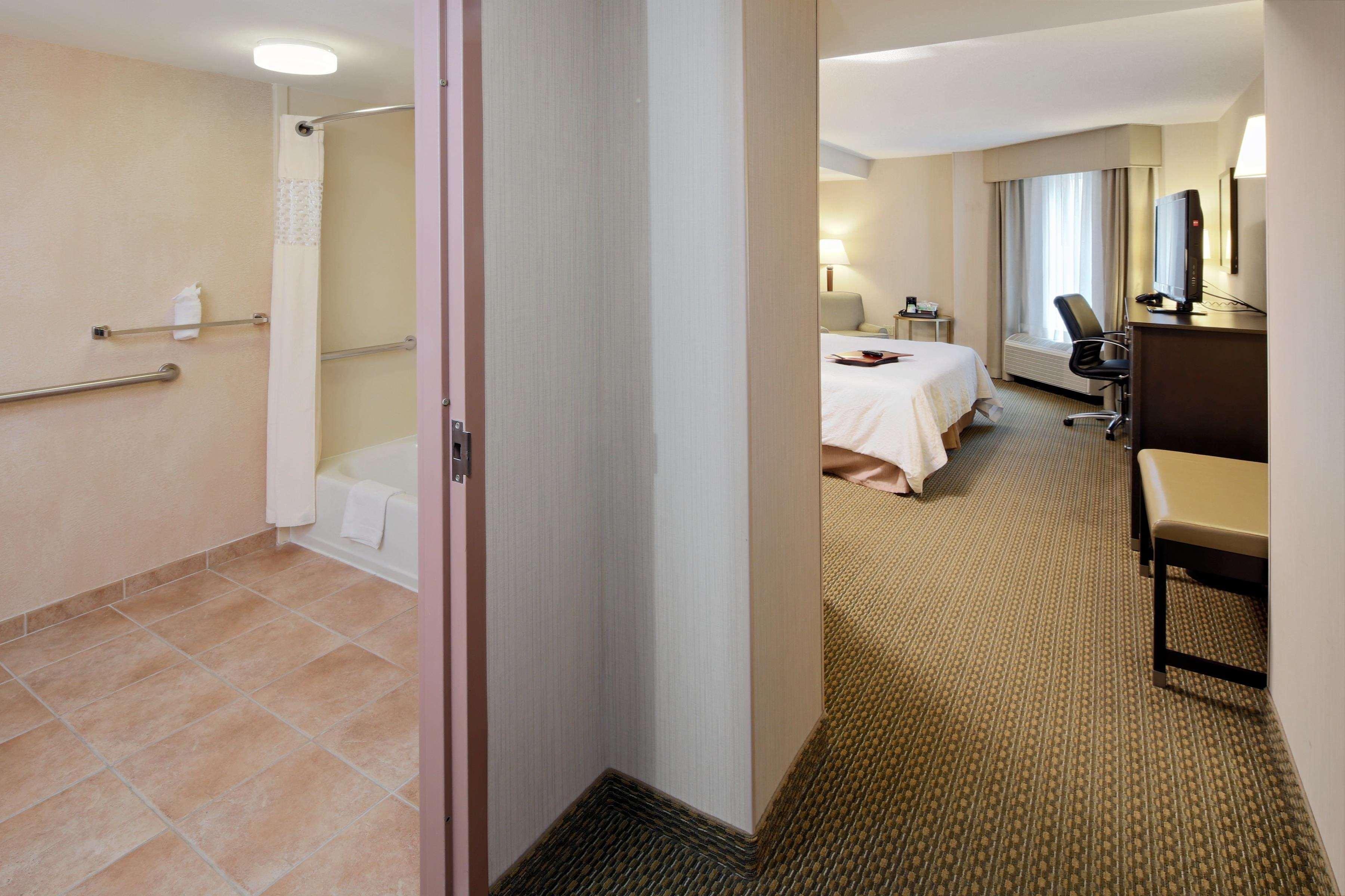 Hampton Inn & Suites Arlington Crystal City Dca Exterior foto